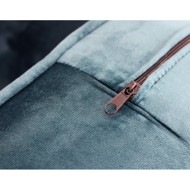 Divano 2 posti Chesterfield in velluto blu elegante e moderno