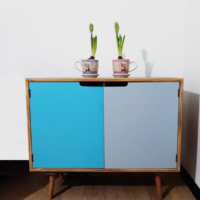 Mobiletto Niagara con cassetti stile moderno compatto e versatile