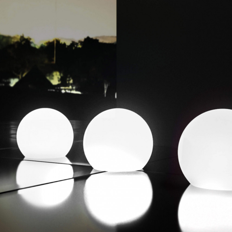 Sfera luminosa Gemini Ø50 per esterno design moderno e resistente