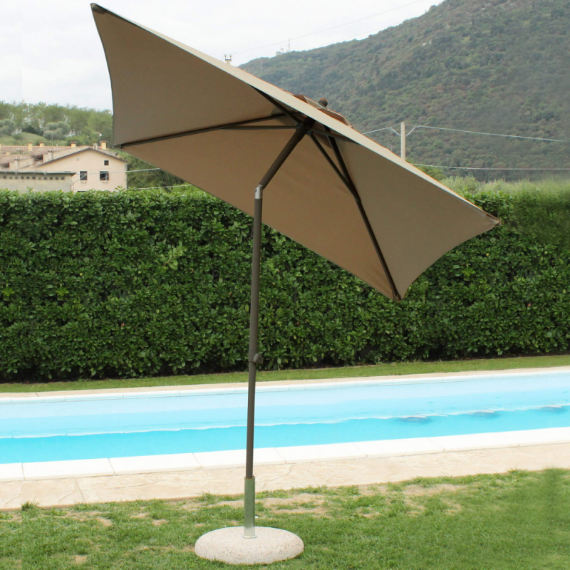 Ombrellone Nice taupe palo centrale 2x3 elegante e resistente