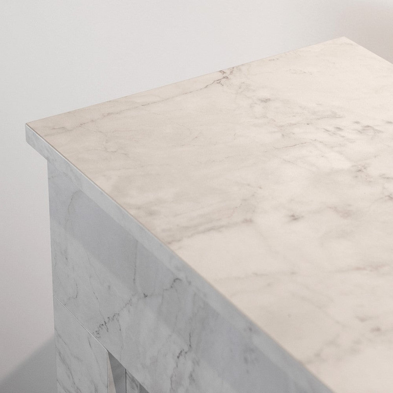 Camino elettrico Bellini effetto marmo bianco: eleganza e calore