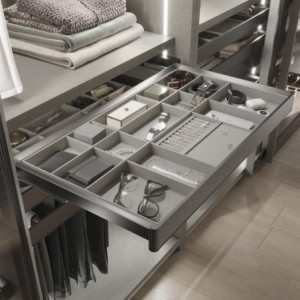 Zoom Telaio con guide a estrazione totale e chiusura morbida per accessori per armadi Quartz, 887-913mm, Alluminio e plastica