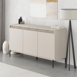 Zoom Madia Mott 150 cm. con 3 ante cashmere e dettaglio decorativo
