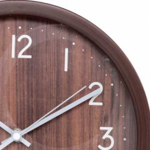 Zoom Orologio plastica effetto legno noce tondo cmø25,7h4,2